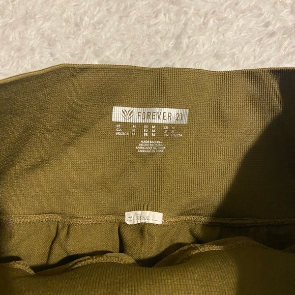 Four Forever 21 Fitness Shorts - Picture 9 of 9